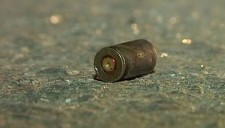 "Перехват" в Москве: в автосалоне мужчина выстрелил в живот оппоненту и скрылся